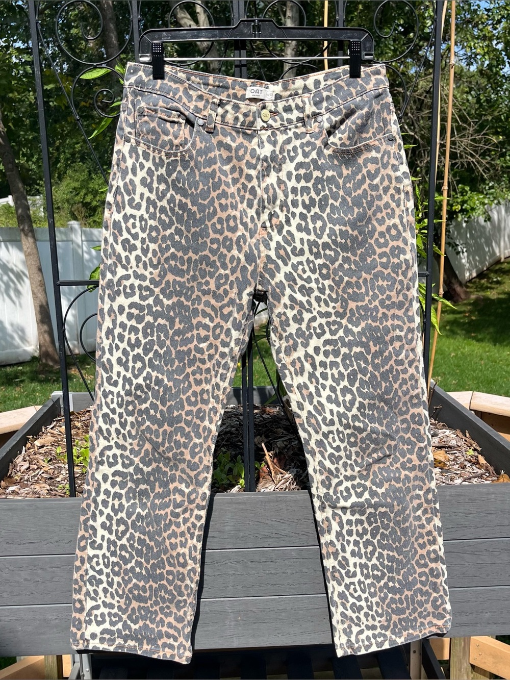 OAT Leopard Print Wide Leg Cropped Jeans Size 10/30 Animal Print Wild Denim